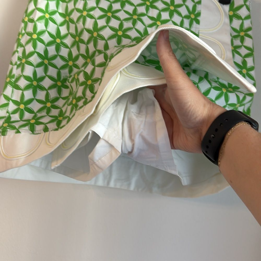 Lilly Pulitzer floral Green and White Patterned Skort skirt preppy tennis core 2 - Picture 6 of 11